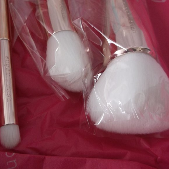 New in Box - Tarte Sugar Rush Star Dusters Makeup Brush Set - Picture 10 of 12